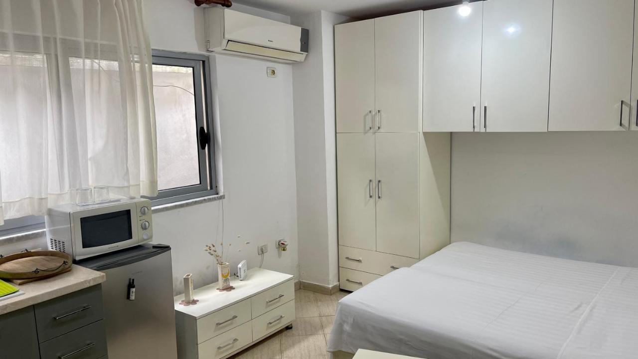 Brilant Studio Apartment City Center 地拉那 外观 照片